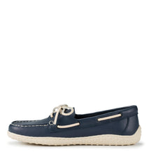 Baretraps Beverlie Boat Shoe Navy Leather