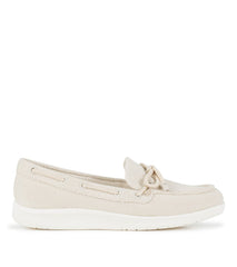 Baretraps Venia Boat Shoe Natural