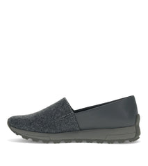 Baretraps Gennie Slip On Dark Grey