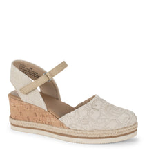 Baretraps Alycia Closed Toe Wedge Sandal Cream