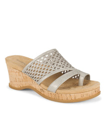 Baretraps Cherish Wedge Sandal Champagne
