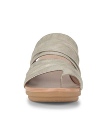 Baretraps Venus Slide Sandal Champagne
