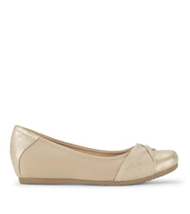 Baretraps Mitsy Casual Flat Light Gold