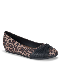 Baretraps Chainey Casual Flat Brown Multi