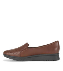 Baretraps Amry Slip On Loafer Brush Brown