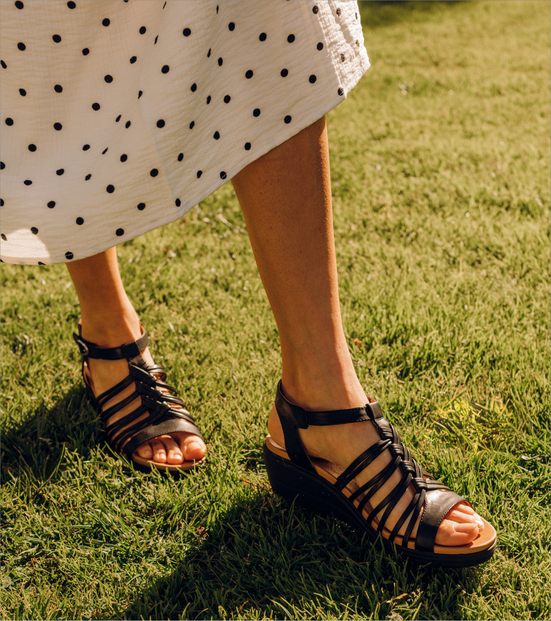 Baretraps Enara Wedge Sandal Black