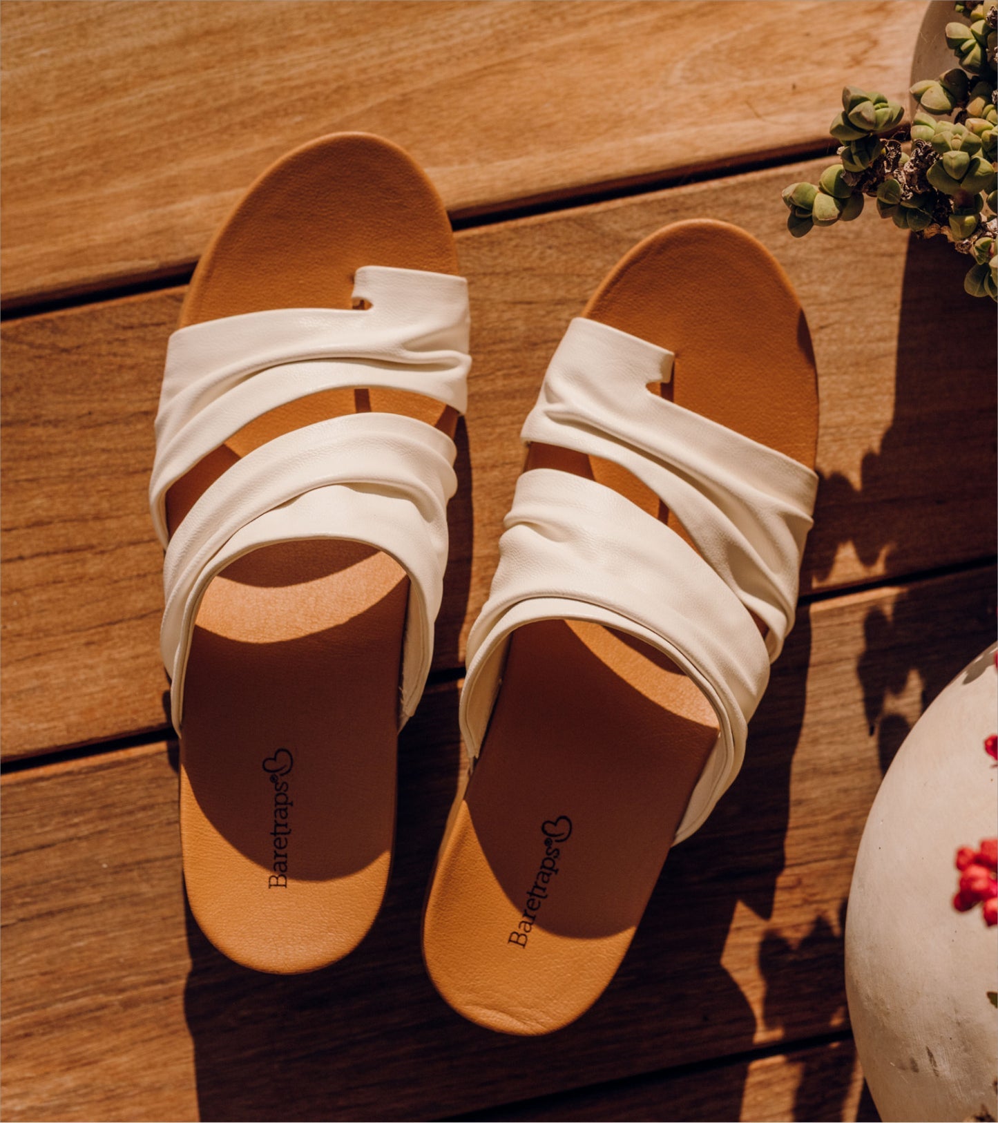 Baretraps Erla Wedge Sandal White