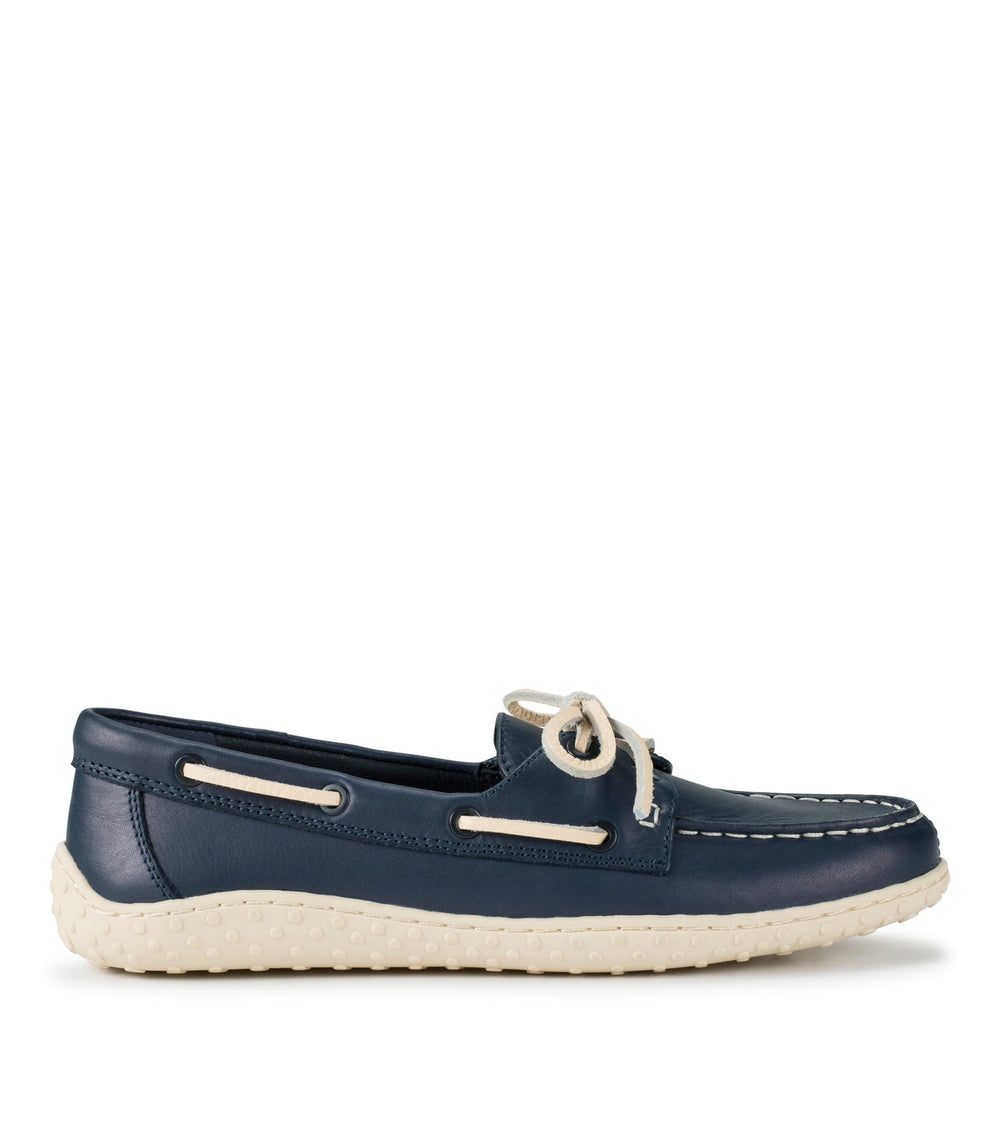 Baretraps Beverlie Boat Shoe Navy Leather