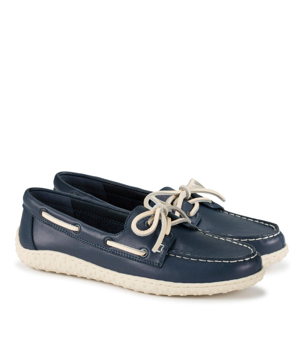 Baretraps Beverlie Boat Shoe Navy Leather