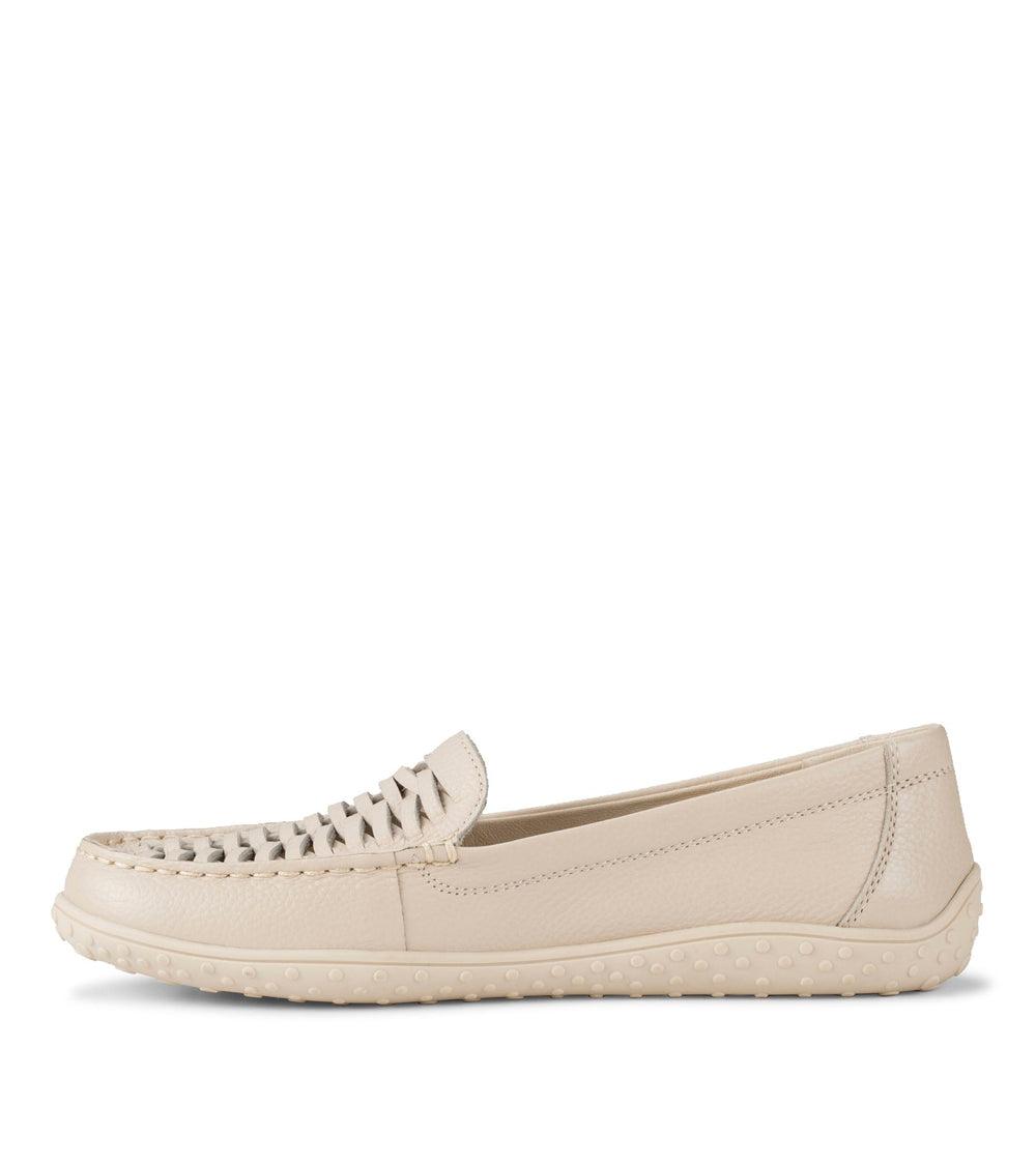 Baretraps Bridget Boat Shoe Light Blush Leather