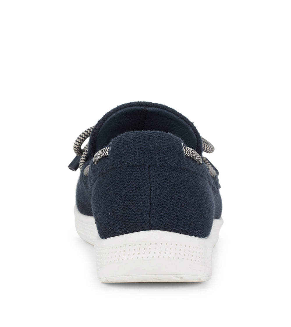 Baretraps Venia Boat Shoe Denim Blue