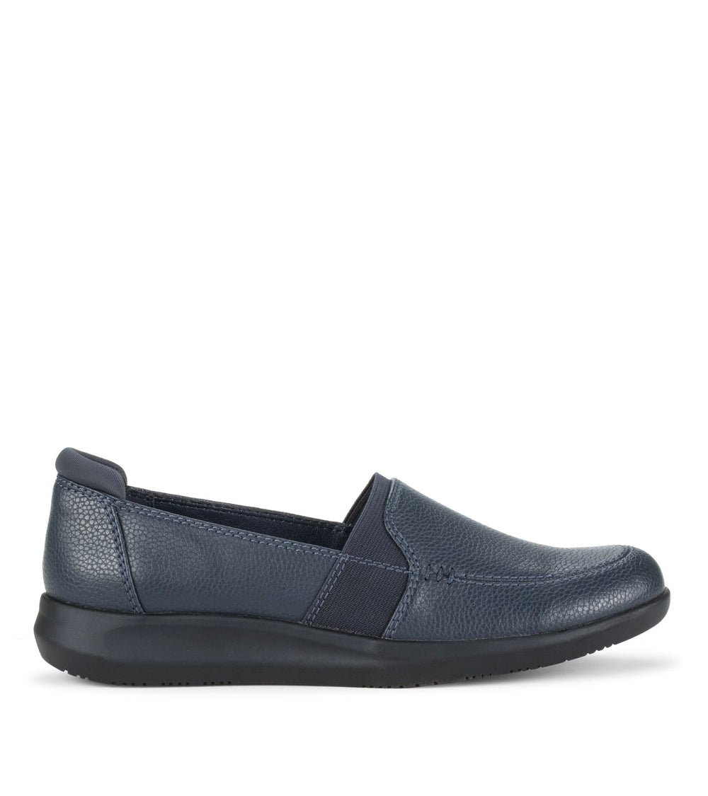 Baretraps Jilian Slip On Navy Blue