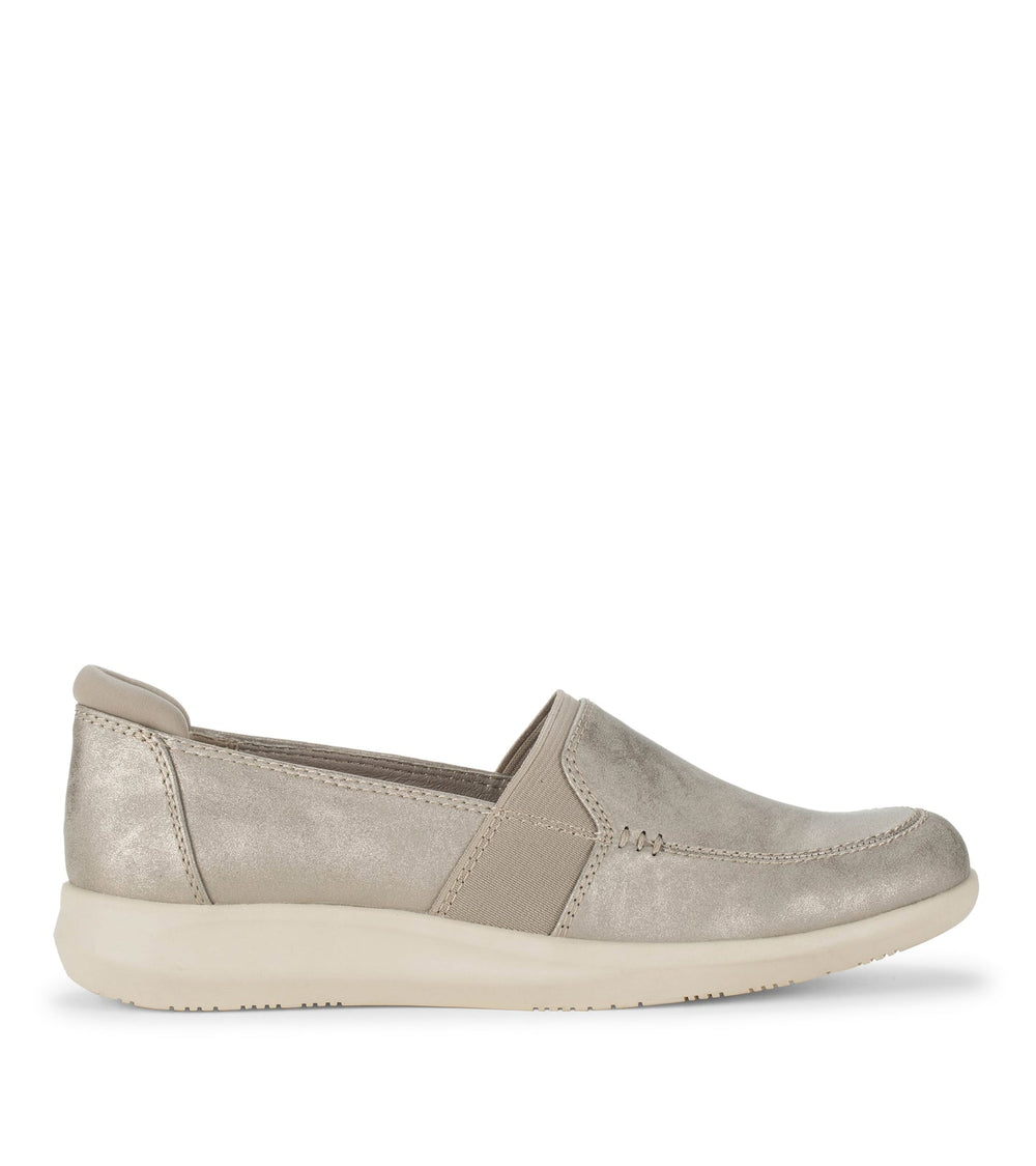 Baretraps Jilian Slip On Champagne