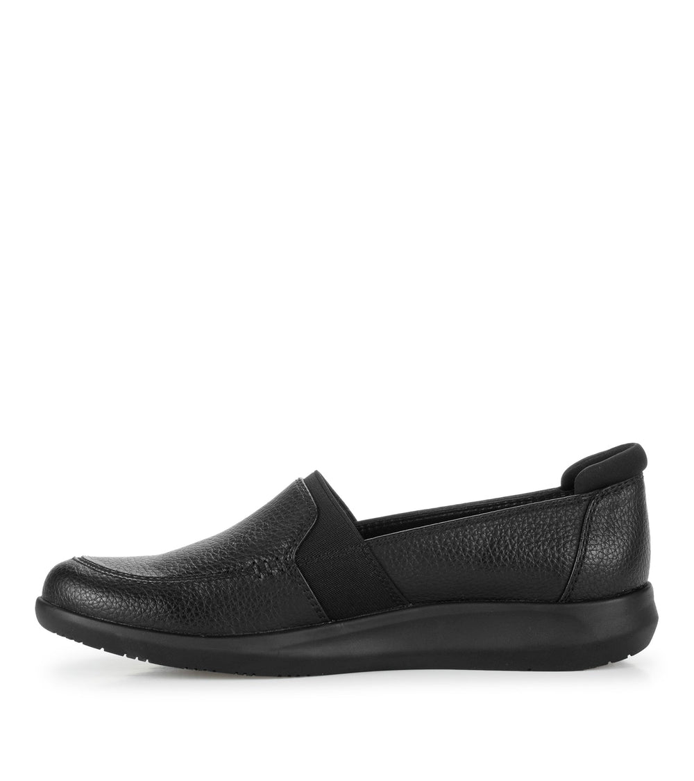 Baretraps Jilian Slip On Black