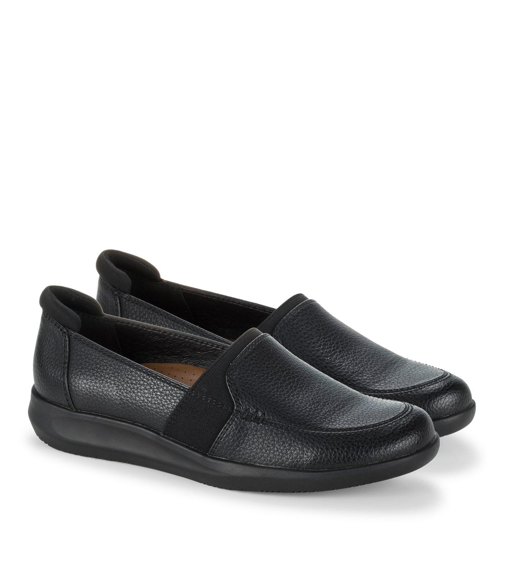 Baretraps Jilian Slip On Black