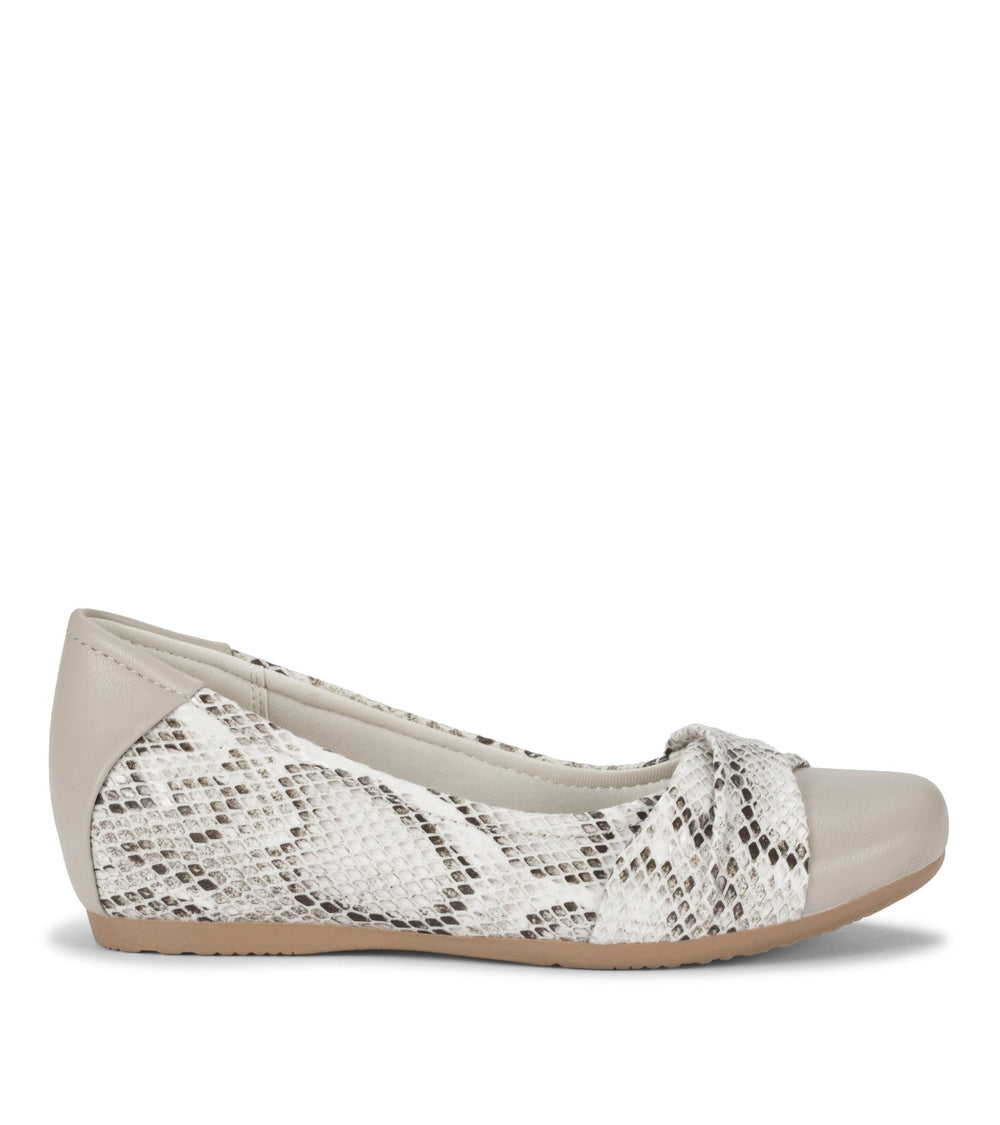 Baretraps Mitsy Casual Flat Cream Multi Snake