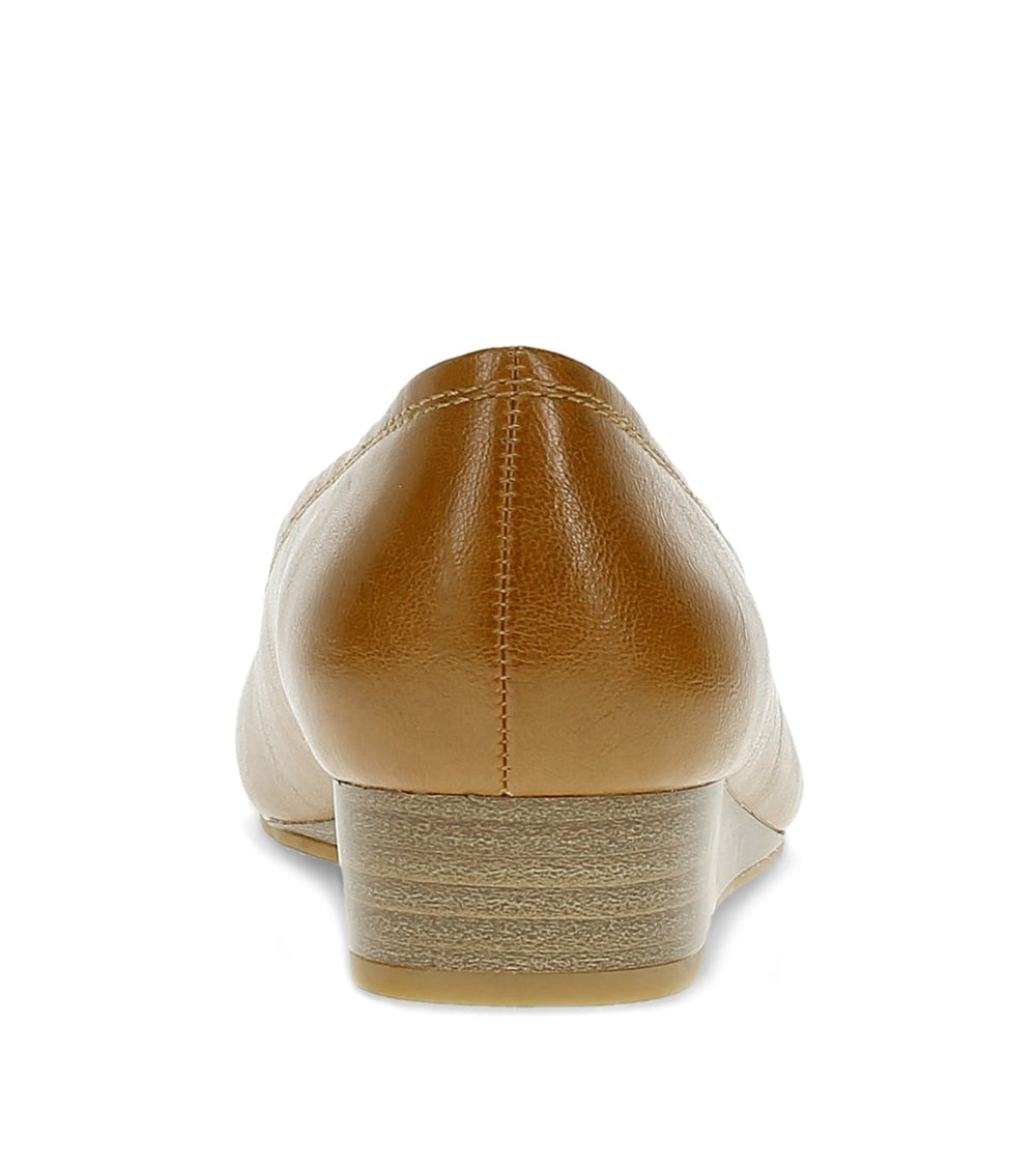 Baretraps Covette Wedge Slip On Dark Cognac
