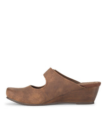 Baretraps Luna Mary Jane Mule Cashew