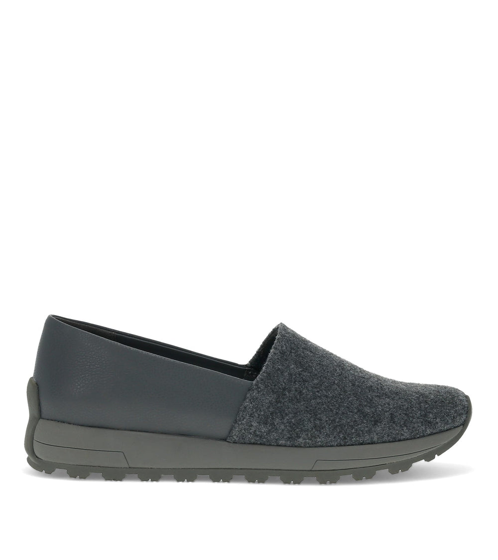 Baretraps Gennie Slip On Dark Grey
