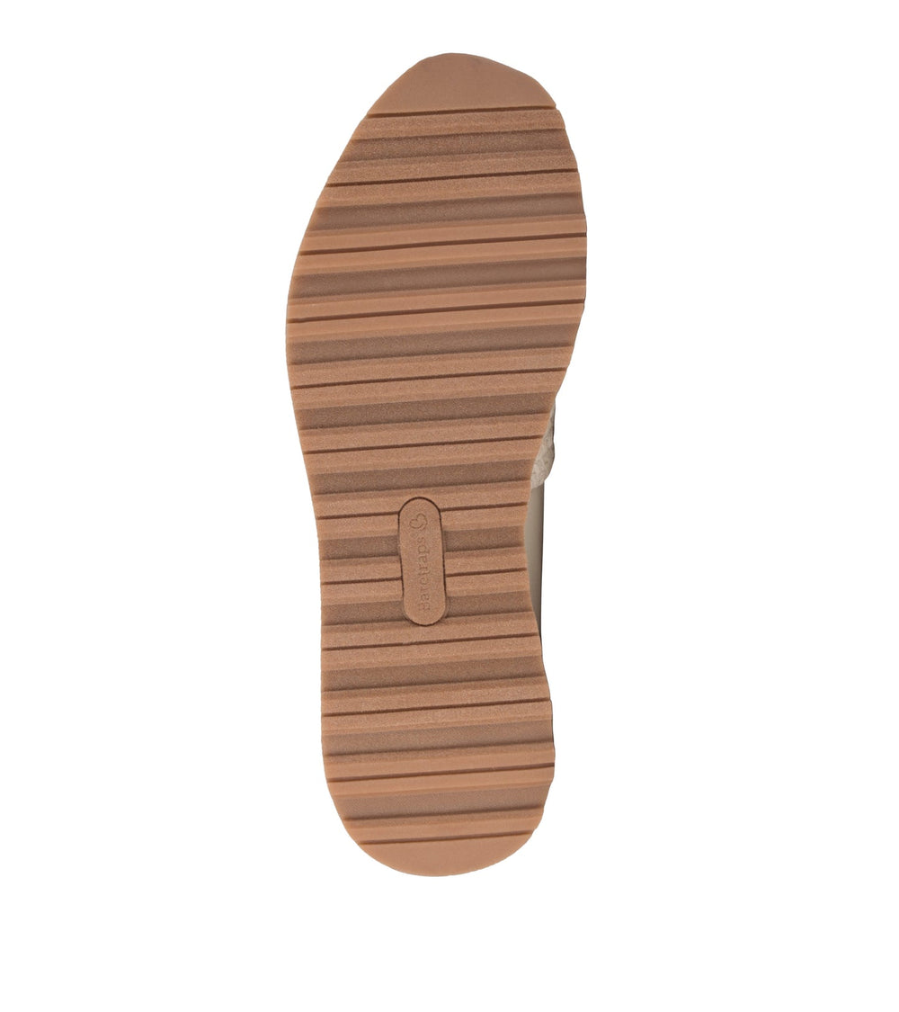 Baretraps Gennie Slip On Natural Crochet