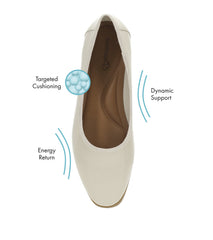 Baretraps Tania Casual Flat Ivory