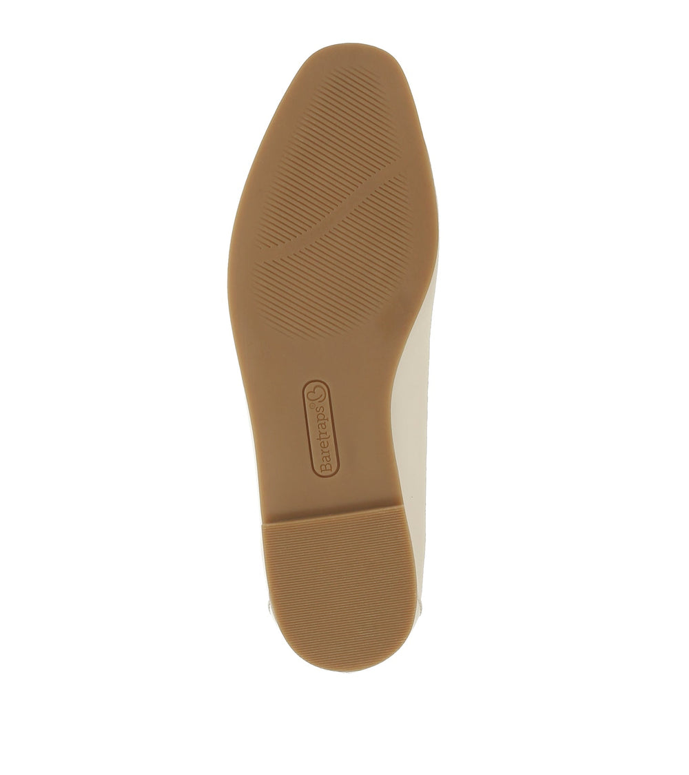 Baretraps Tania Casual Flat Ivory