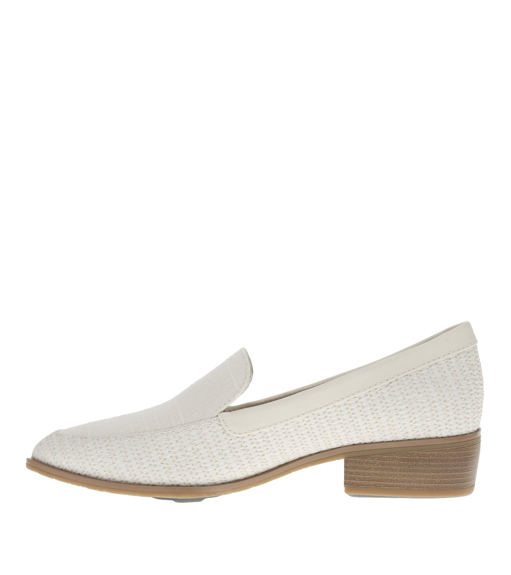 Baretraps Hydie Loafer Cream