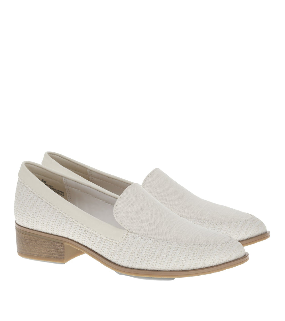 Baretraps Hydie Loafer Cream