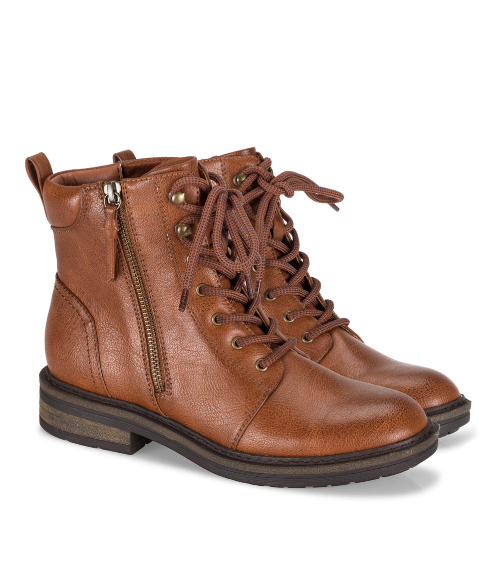 Baretraps Amysue Lace Up Bootie Cognac