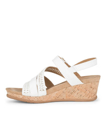 Baretraps Facie Wedge Sandal White