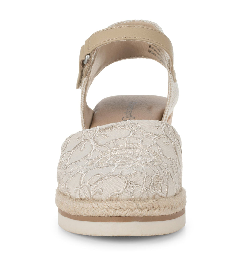 Baretraps Alycia Closed Toe Wedge Sandal Cream