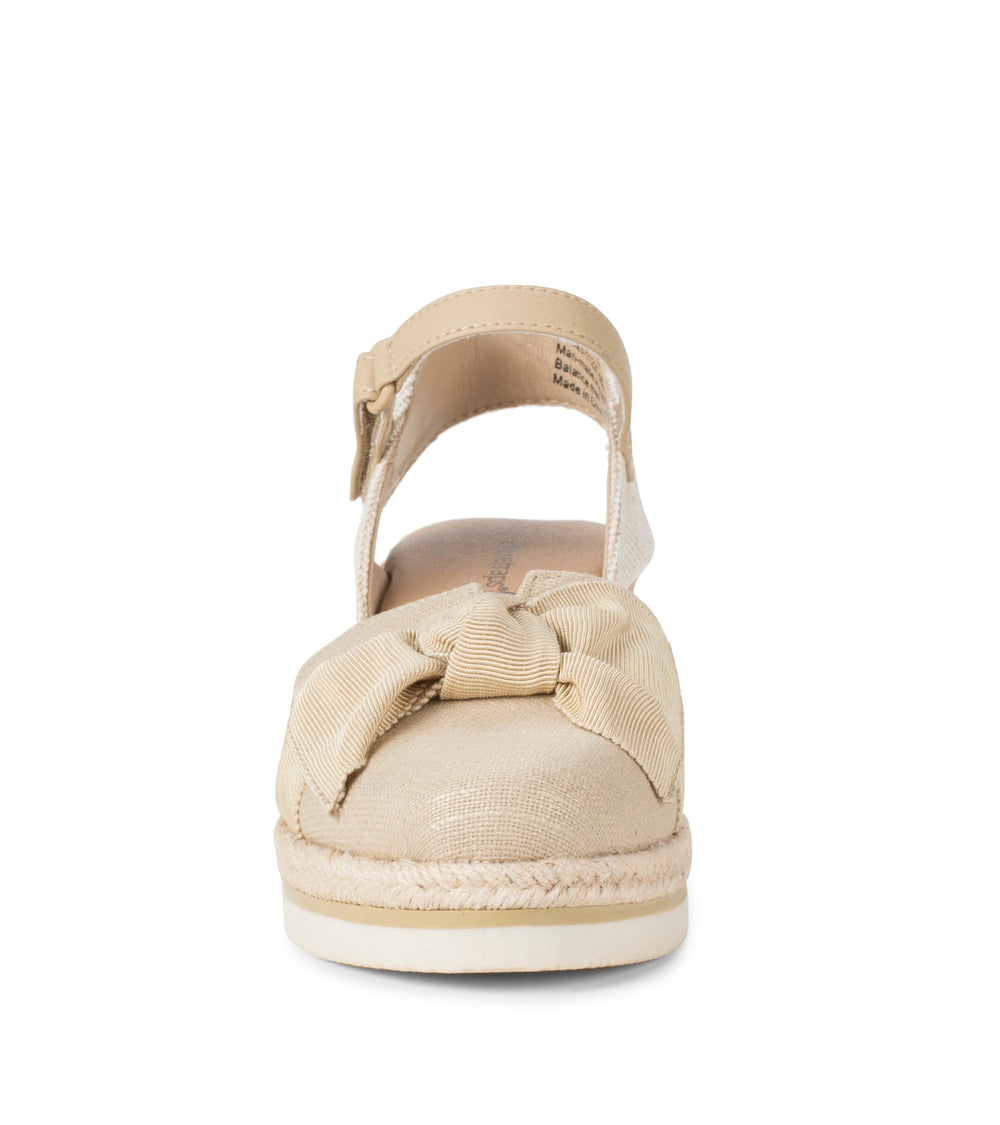 Baretraps Arabelle Closed Toe Wedge Sandal Light Gold
