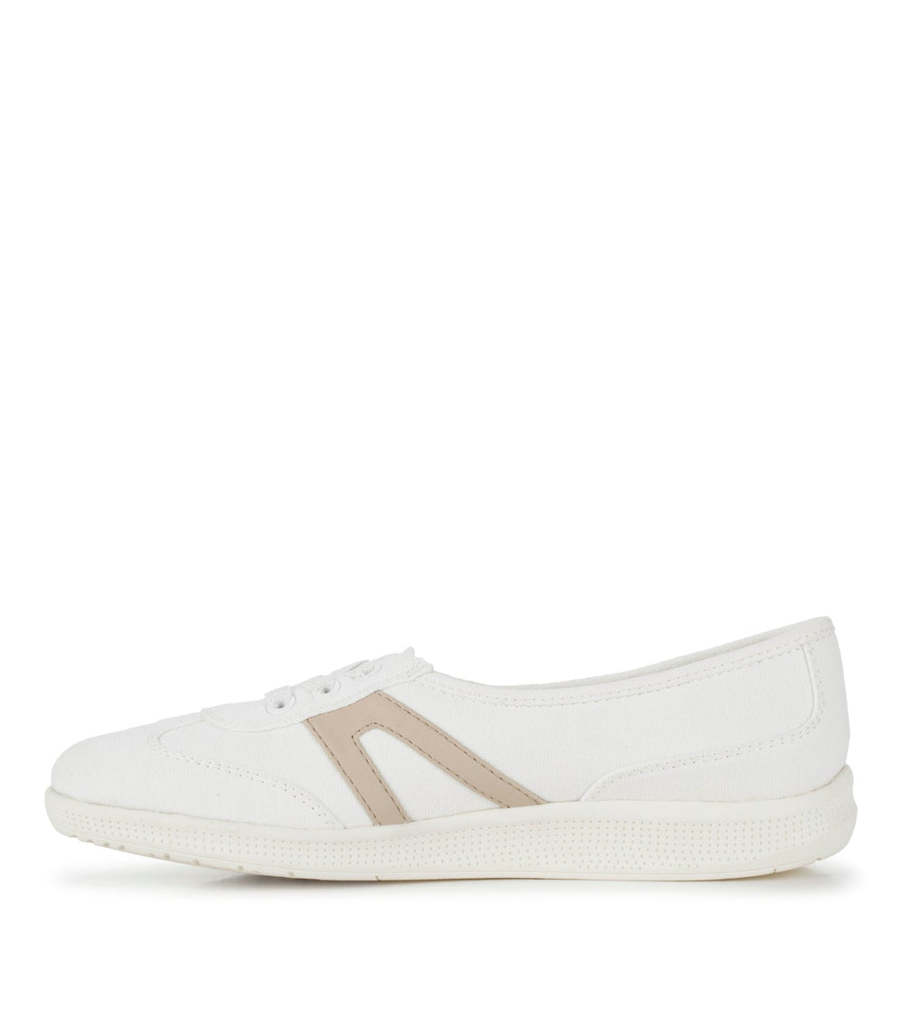 Baretraps Vannie Slip On Sneaker White Multi
