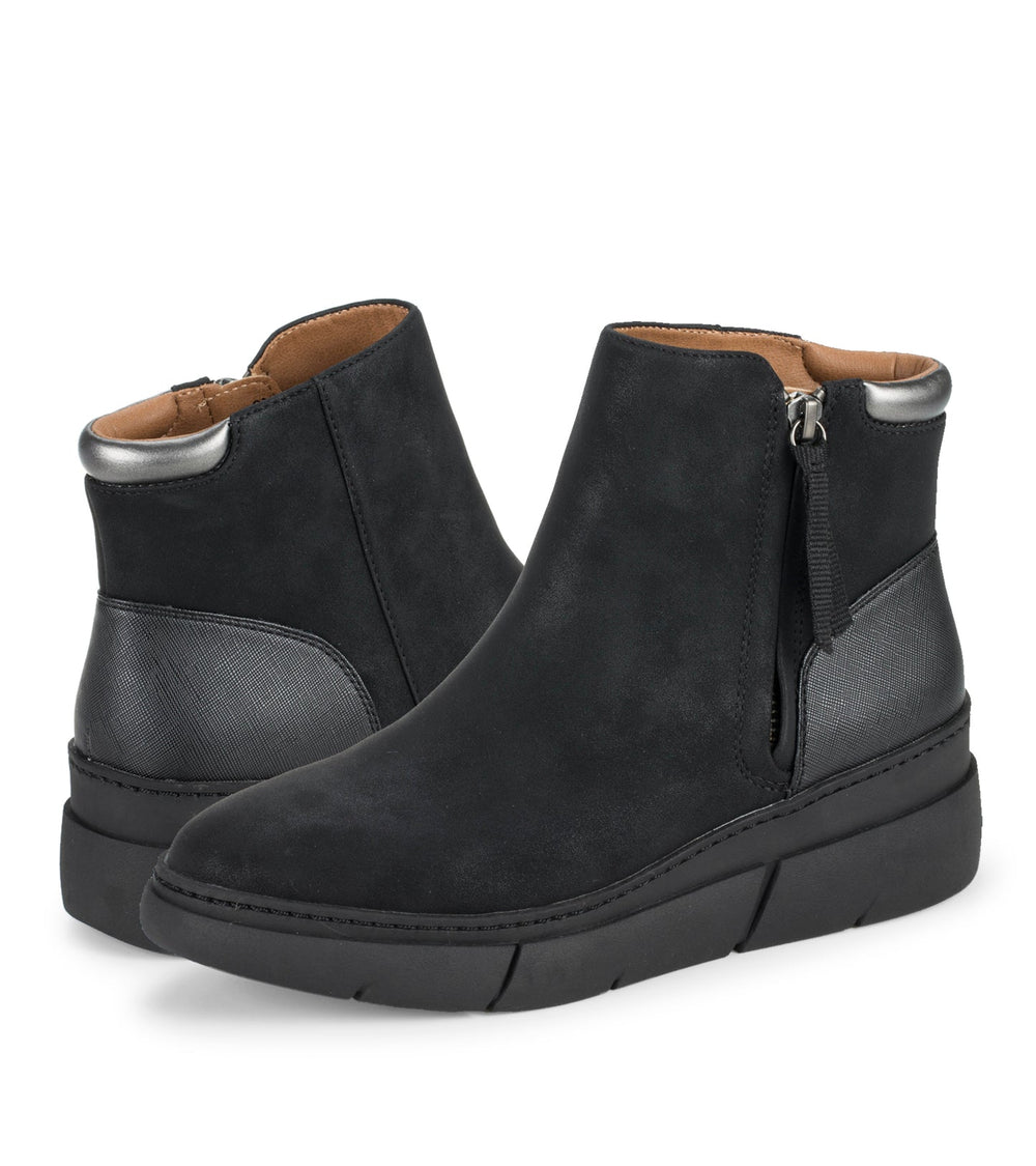 Baretraps Lakelyn Wedge Bootie Black