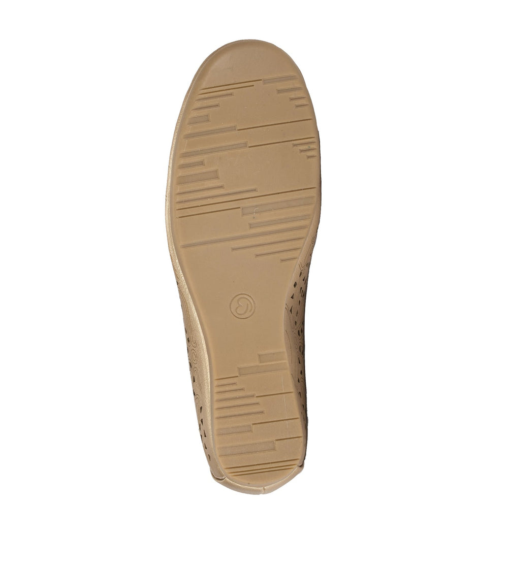 Baretraps Mariah Casual Flat Light Gold