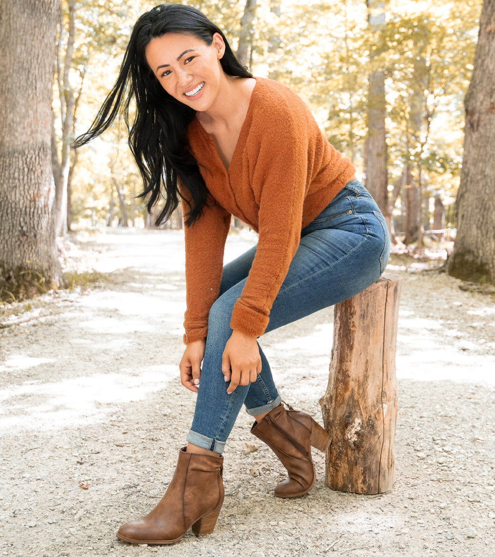 Baretraps Charee Block Heel Bootie Brush Brown