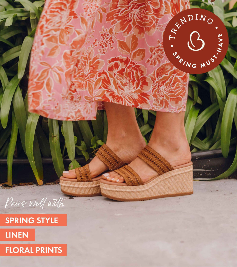 Baretraps Sophie Wedge Sandal Caramel