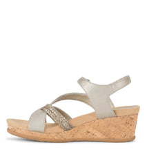 Baretraps Farah Wedge Sandal Champagne