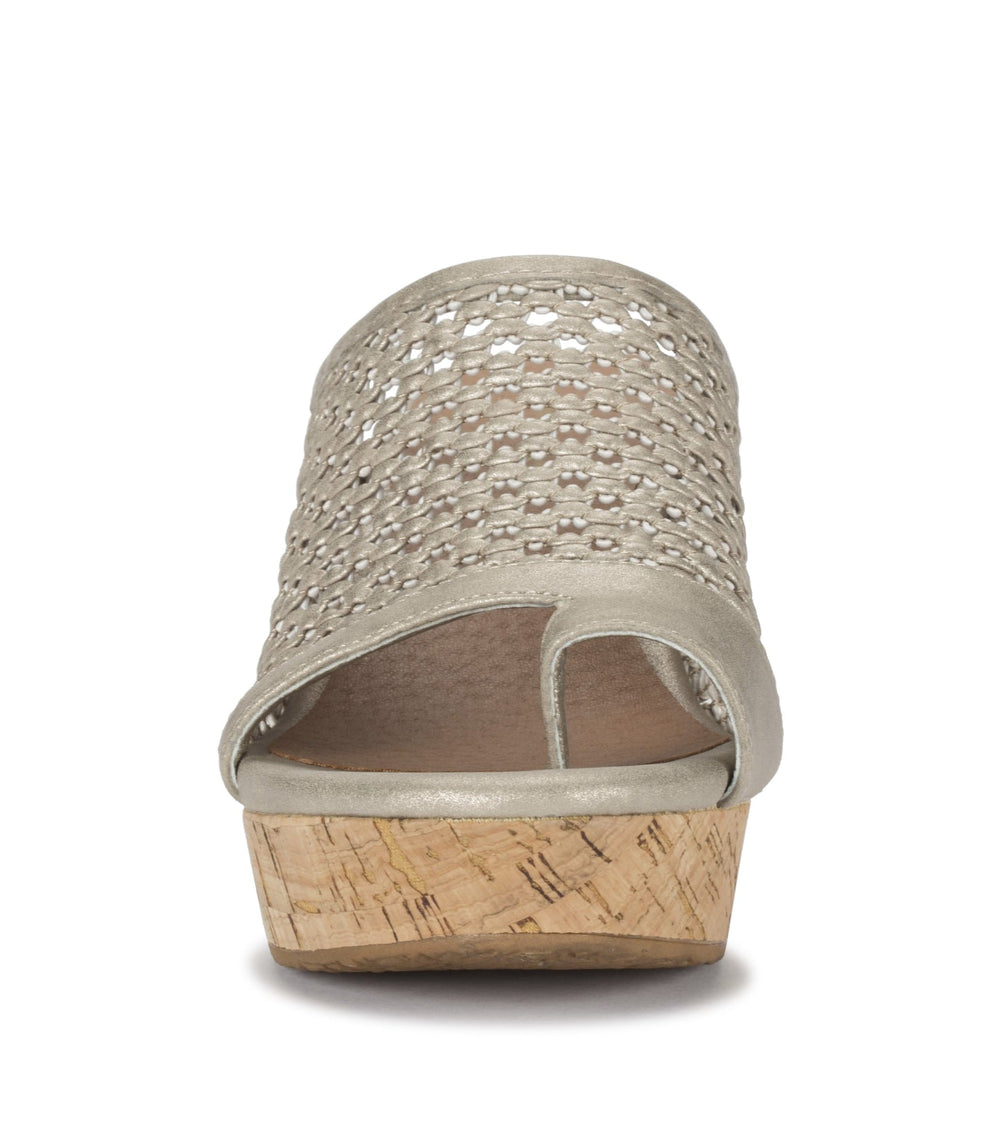 Baretraps Bethie Wedge Sandal Champagne