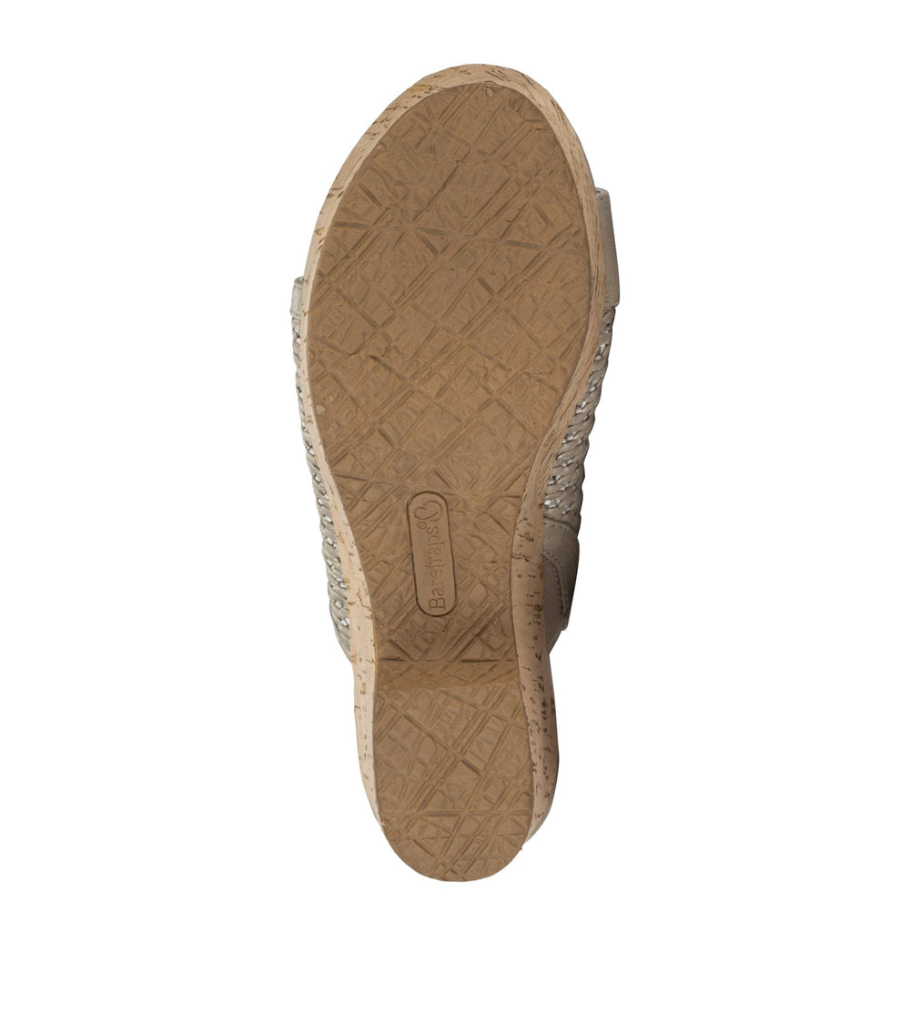 Baretraps Bethie Wedge Sandal Champagne