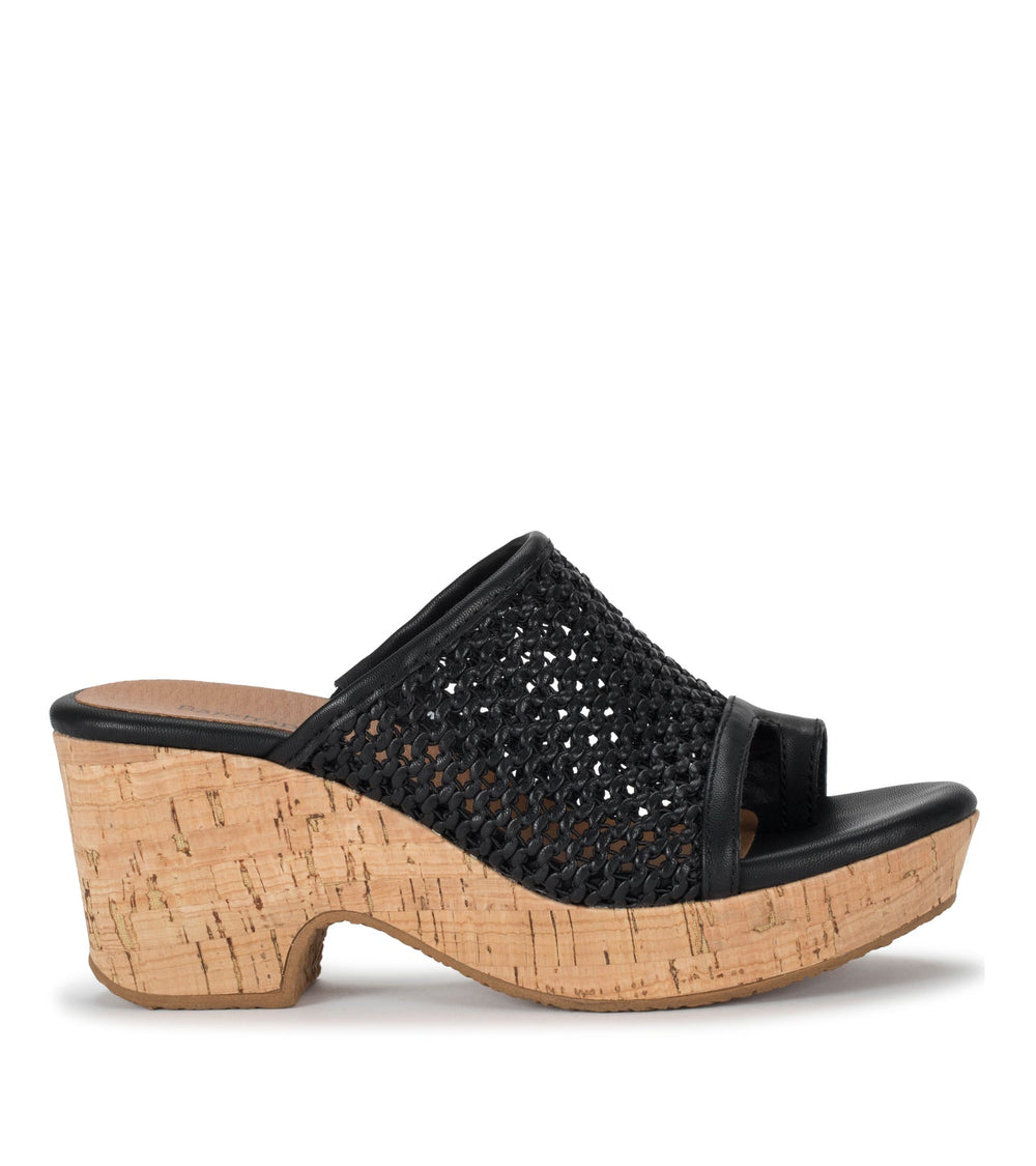 Baretraps Bethie Wedge Sandal Black