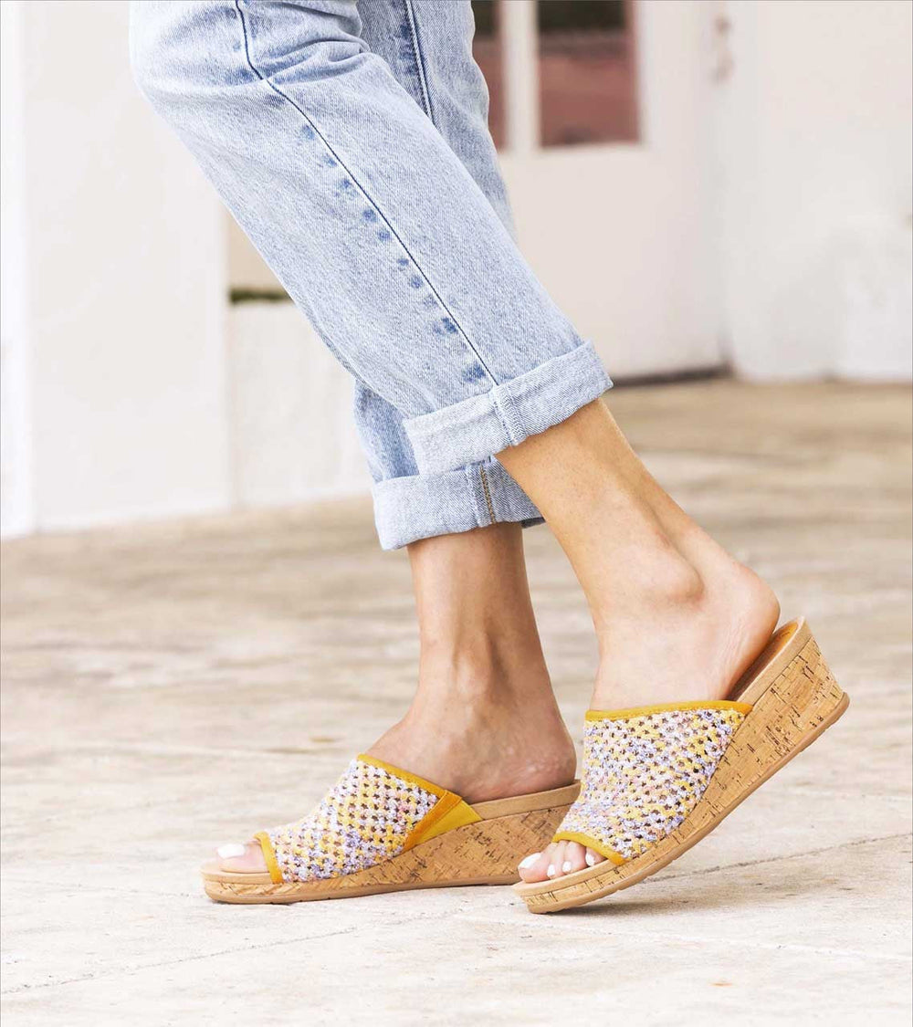 Baretraps Flossey Wedge Slide Sandal Sun Multi Floral