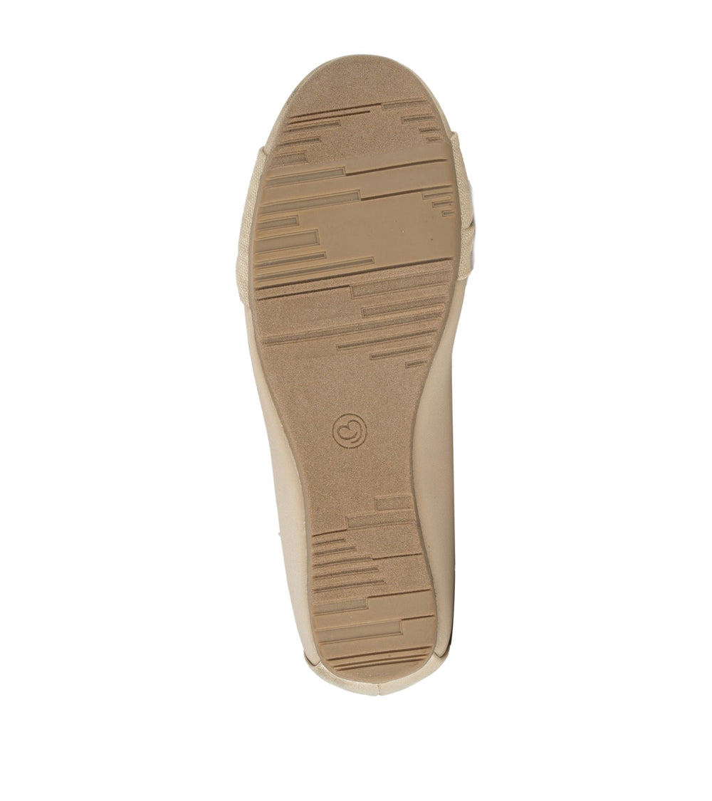 Baretraps Mitsy Casual Flat Light Gold