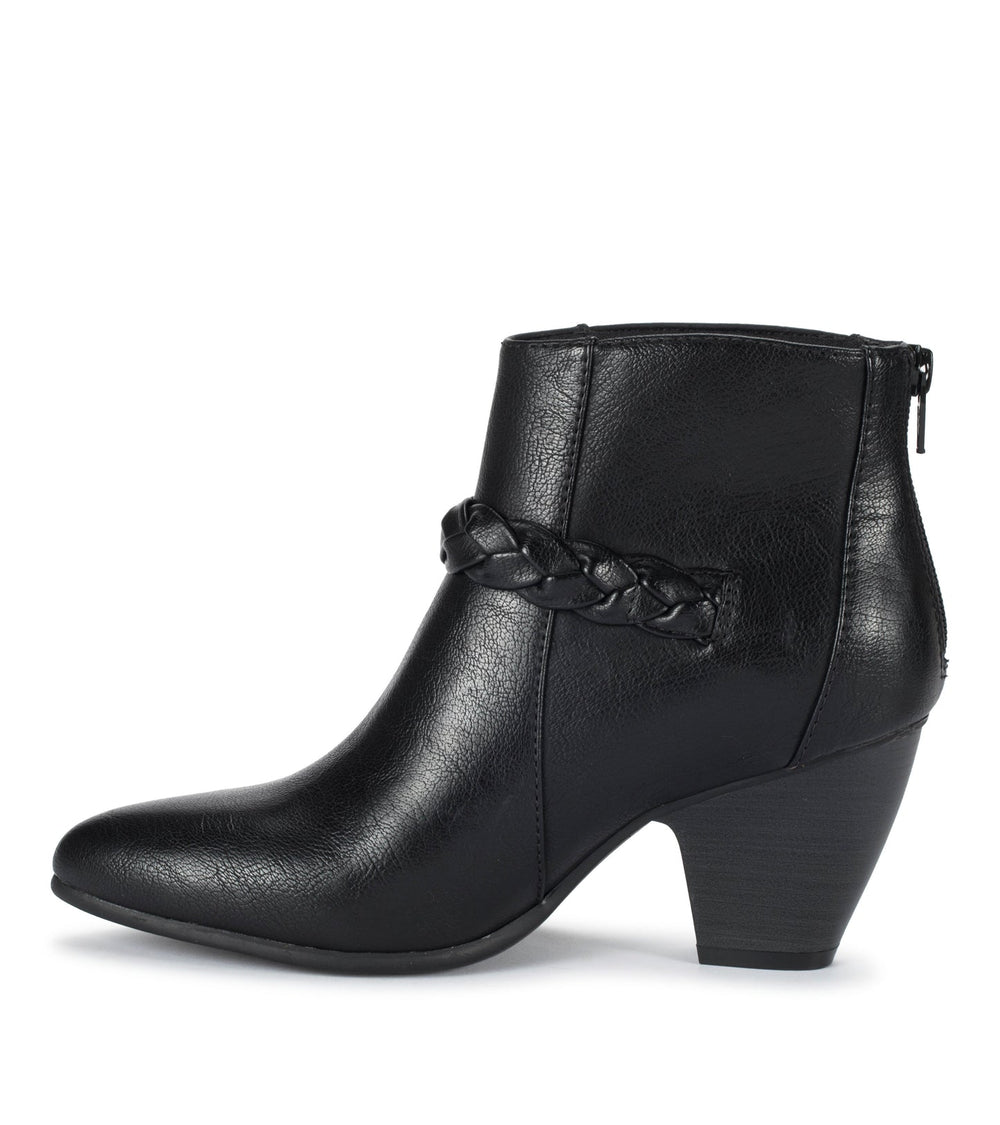 Baretraps Ledell Bootie Black
