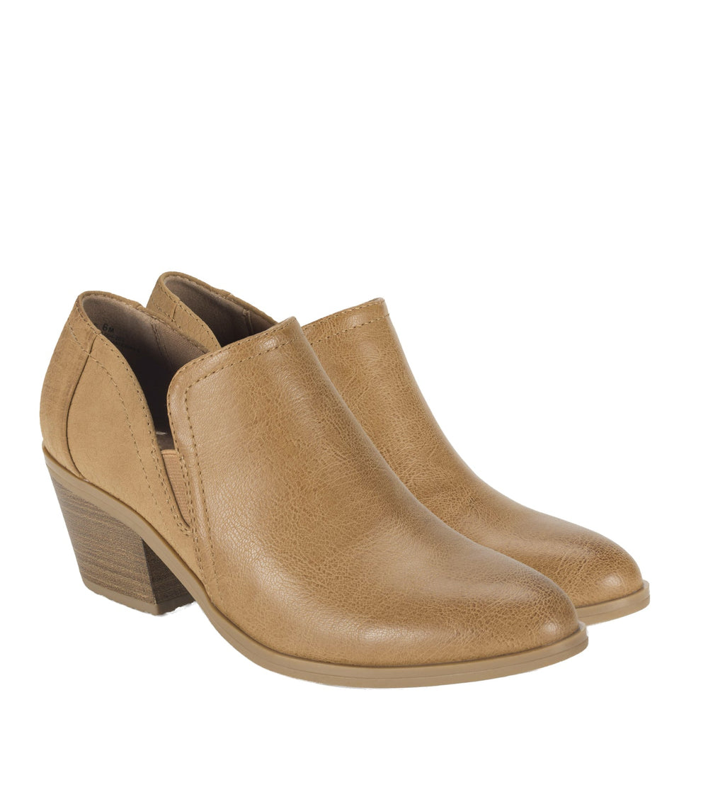 Baretraps Slaine Ankle Bootie Sandstone