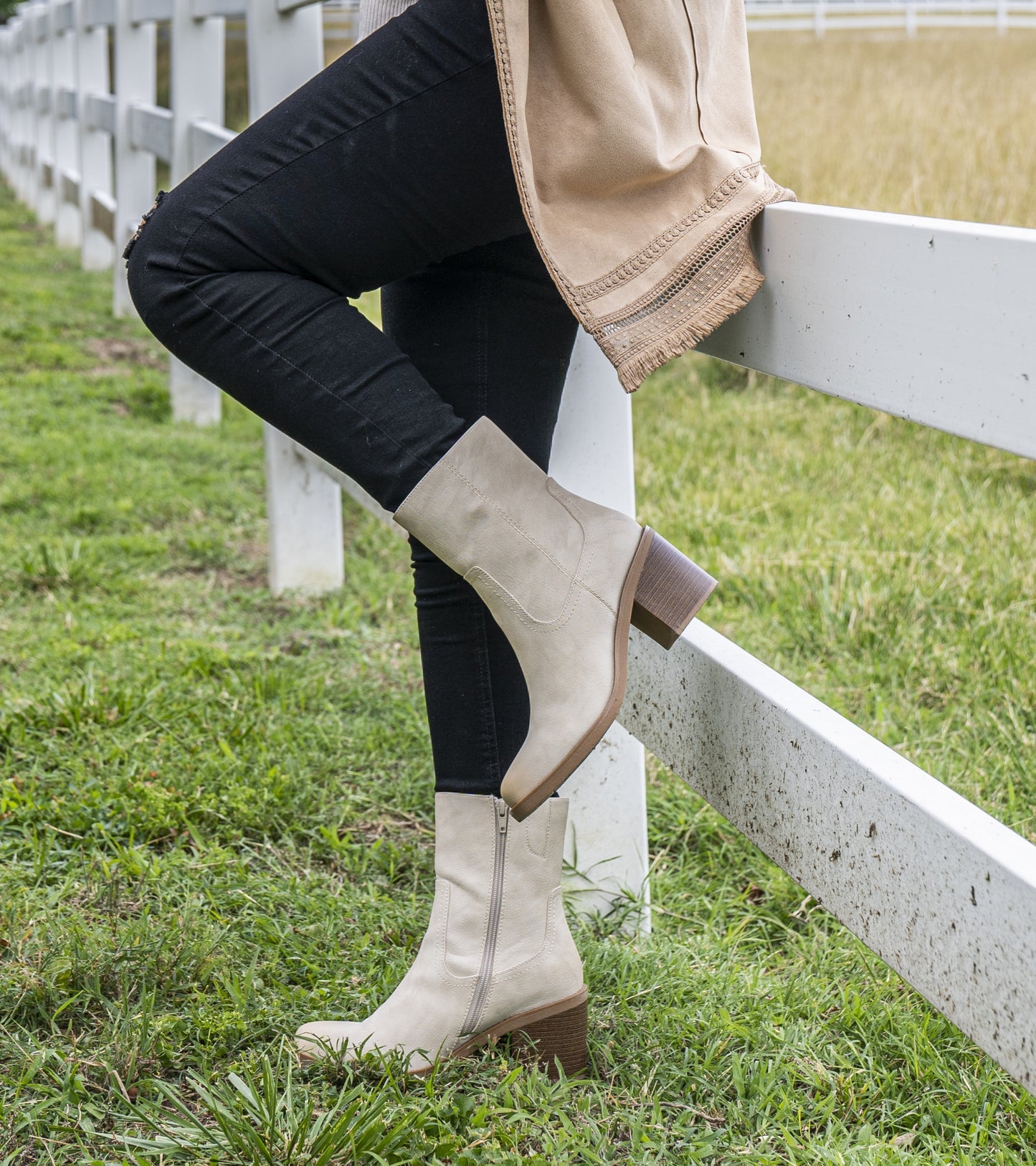 Baretraps Mckenna Mid Calf Boot Milkyway