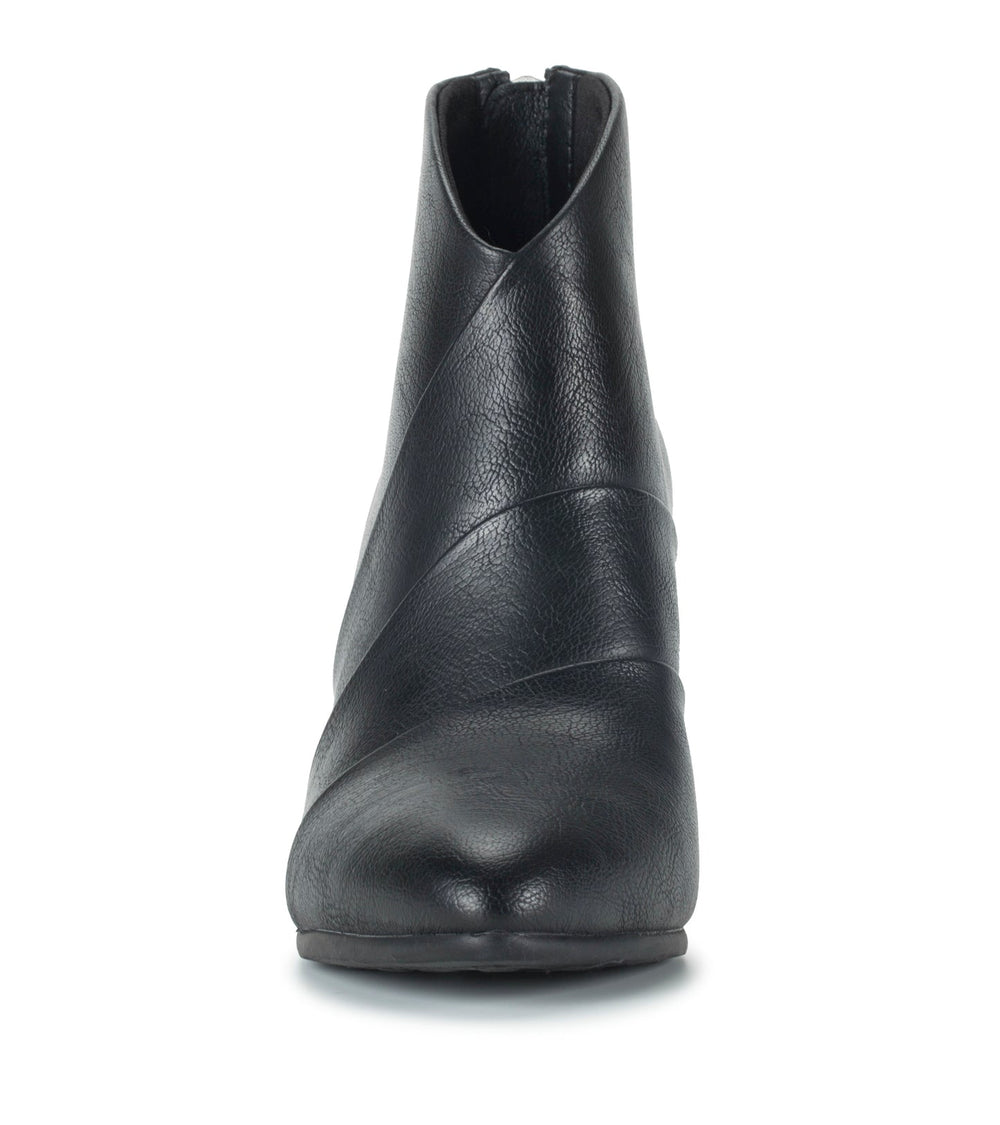 Baretraps Liberty Block Heel Bootie Black