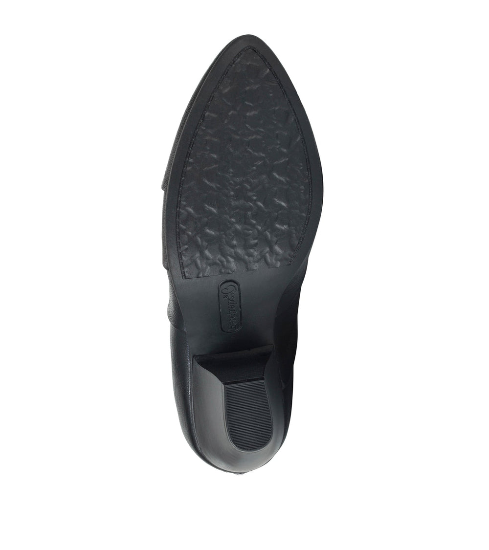 Baretraps Liberty Block Heel Bootie Black