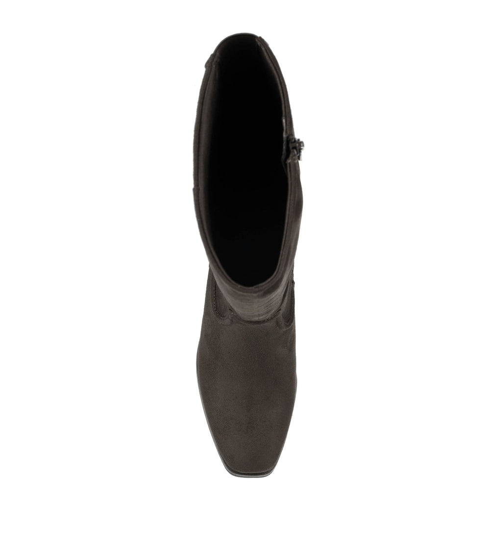 Baretraps Tammey Tall Boot Chocolate