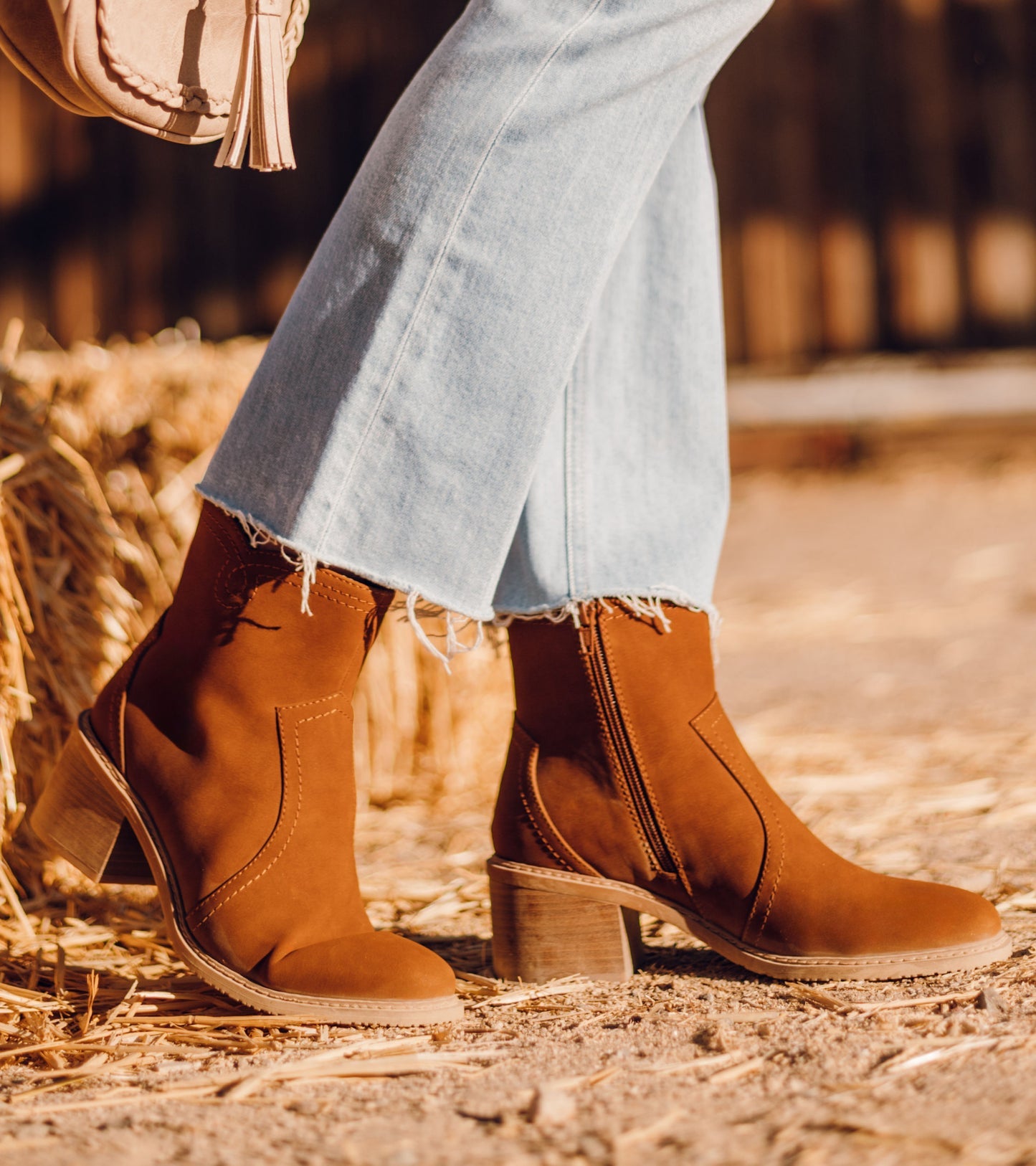 Baretraps Calloway Block Heel Bootie Nutshell